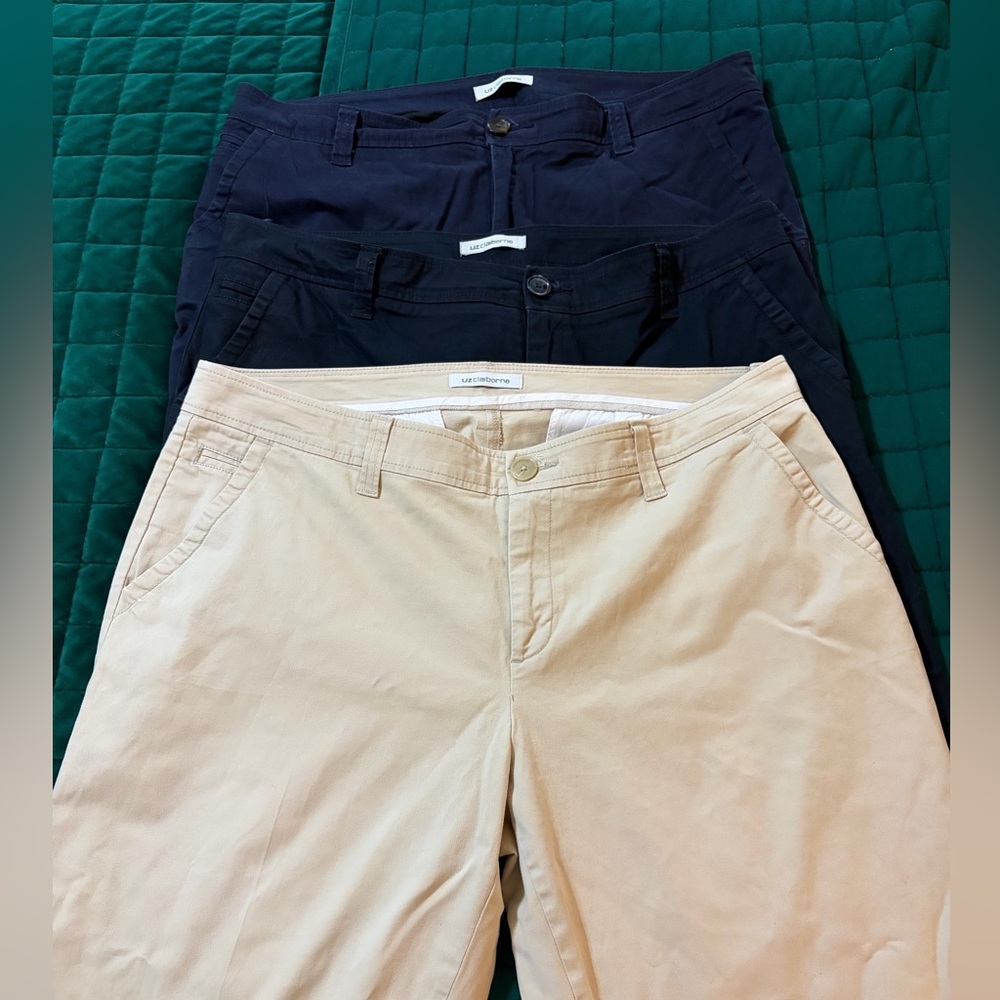 Liz Claiborne Beige navy and black Chino Pants